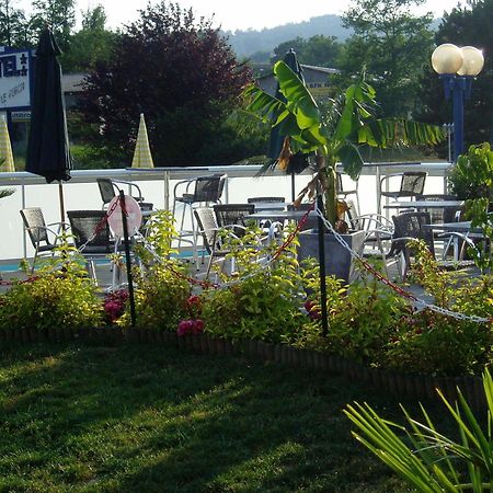 Hotel Le Foron La Roche-sur-Foron Exterior photo